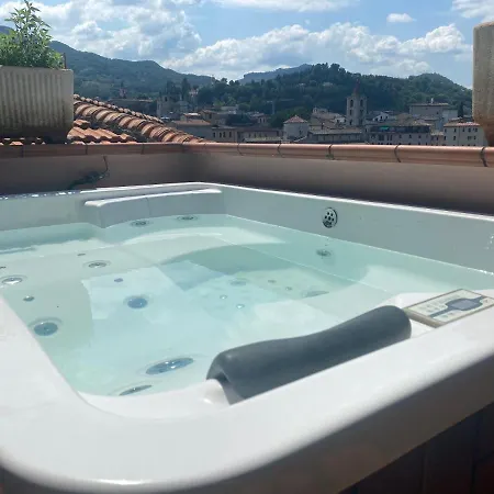 Daire L Attico Sul Fiume Center Home *